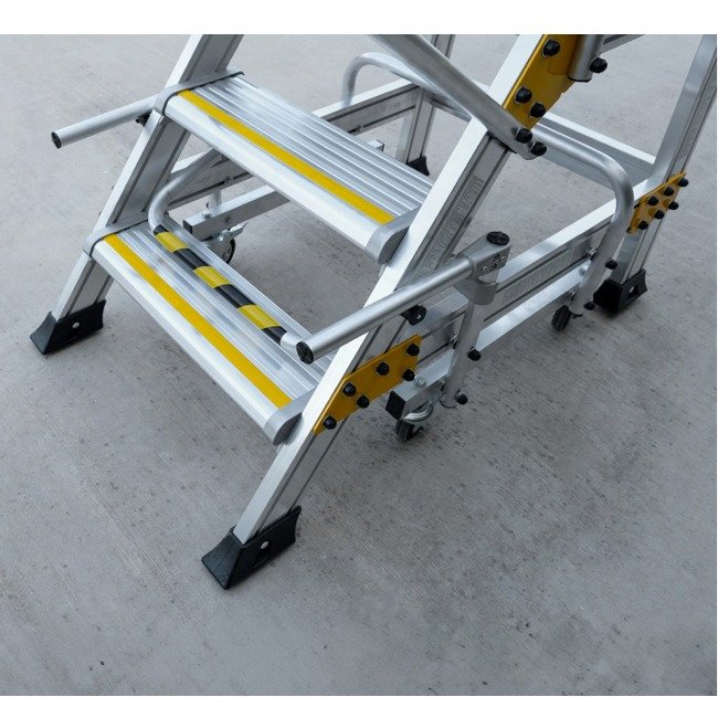Climb-It Locking Steps with Safety Gate - Image 10