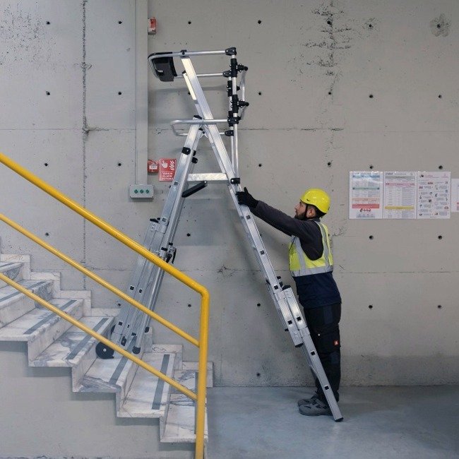Climb-It Telescopic Platform Ladder with Safety Gates - Image 11
