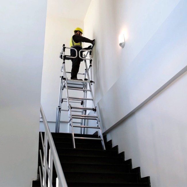 Climb-It Telescopic Platform Ladder with Safety Gates - Image 12