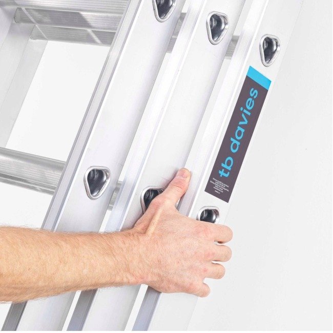 TASKMASTER Professional Double Ladder - Image 4